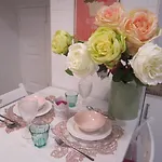 דירה Alfama Shabby Chic Flat *
