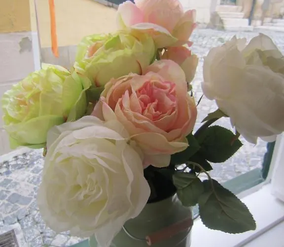 Alfama Shabby Chic Flat * Lisbon